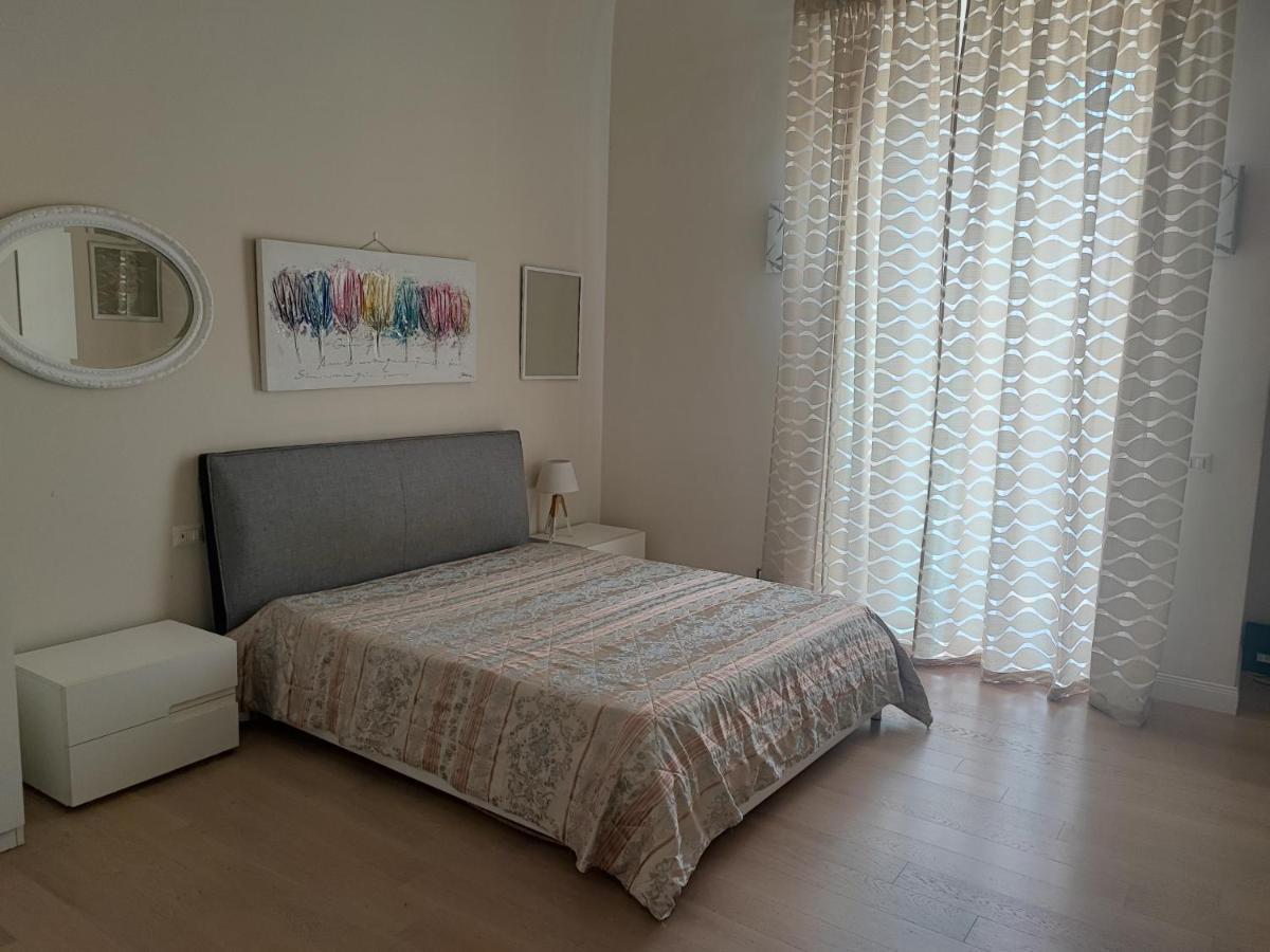 Appartement Indahouse à Bari Extérieur photo